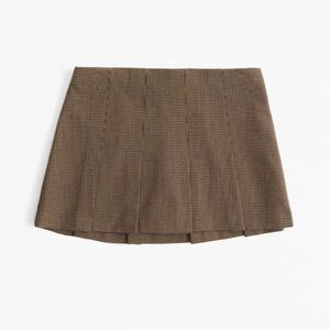 Mid Rise Pleated Mini Skort